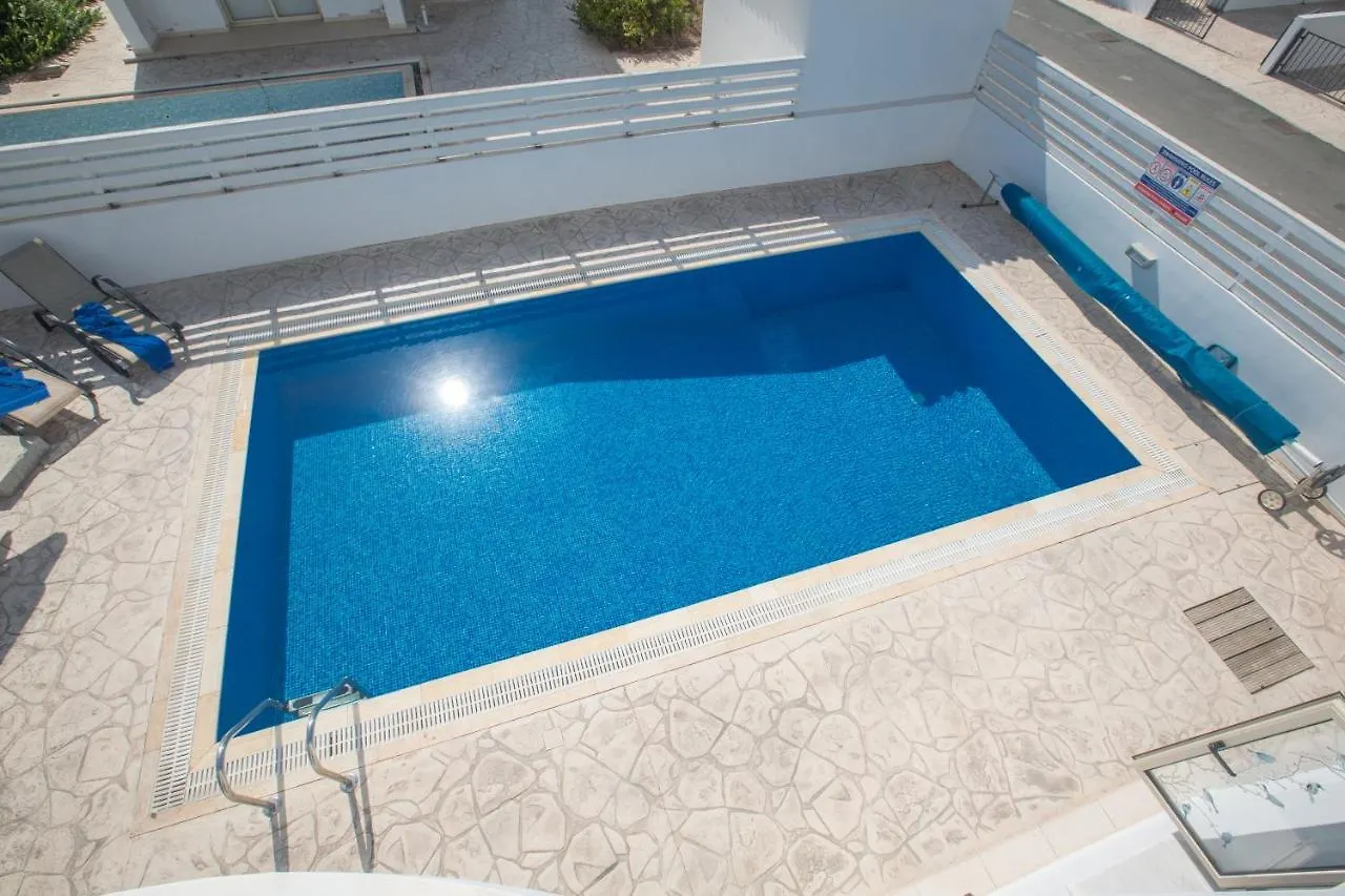 Palm Villa 17 Πρωταράς 0*,  Κύπρος